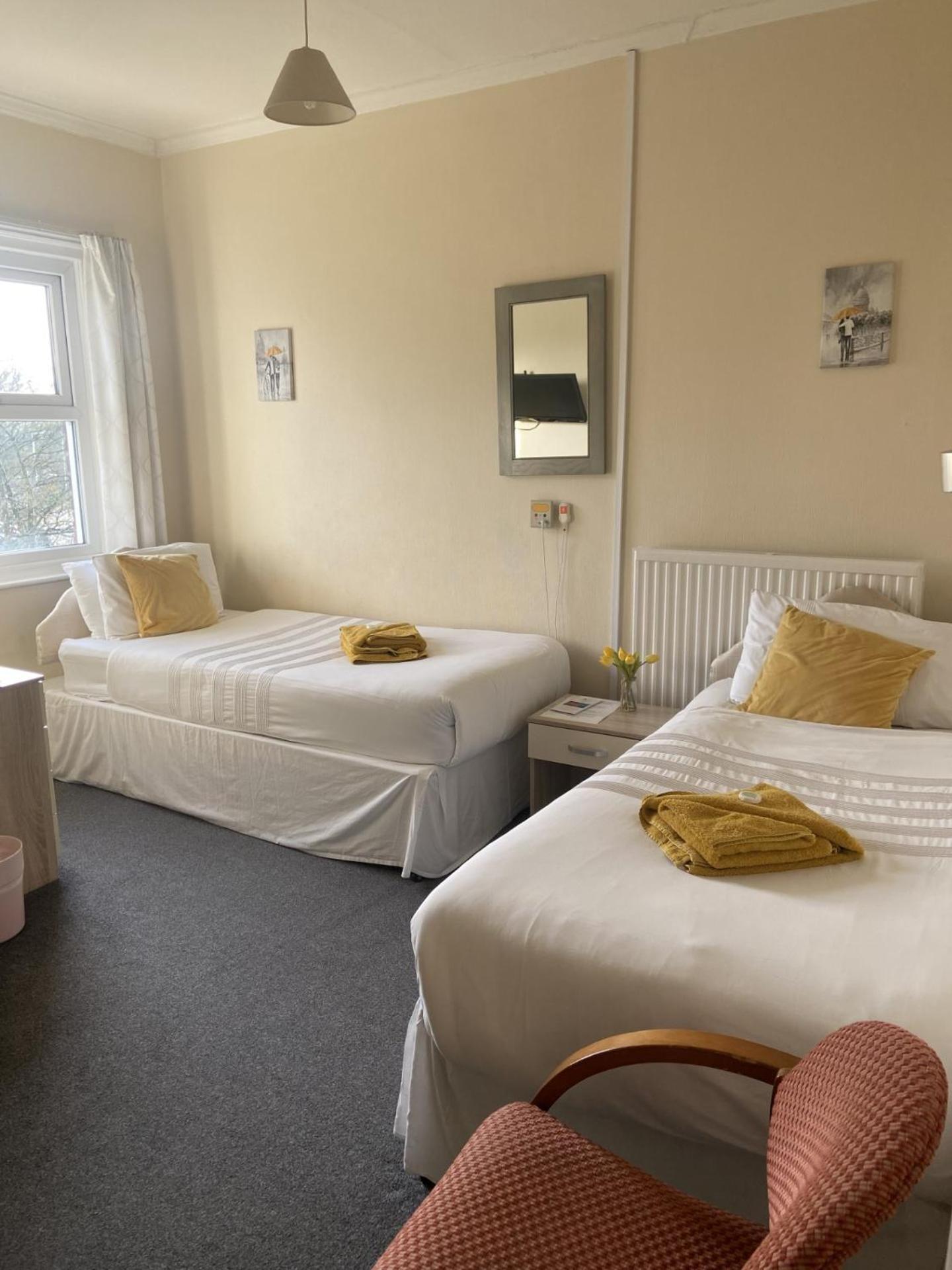 Salfordian Hotel เซาท์พอร์ต ภายนอก รูปภาพ