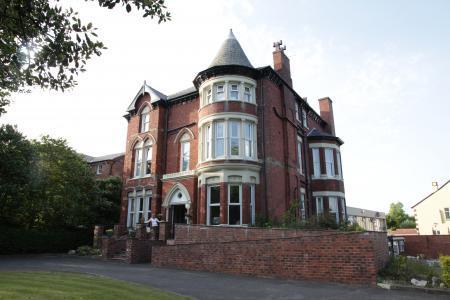 Salfordian Hotel เซาท์พอร์ต ภายนอก รูปภาพ
