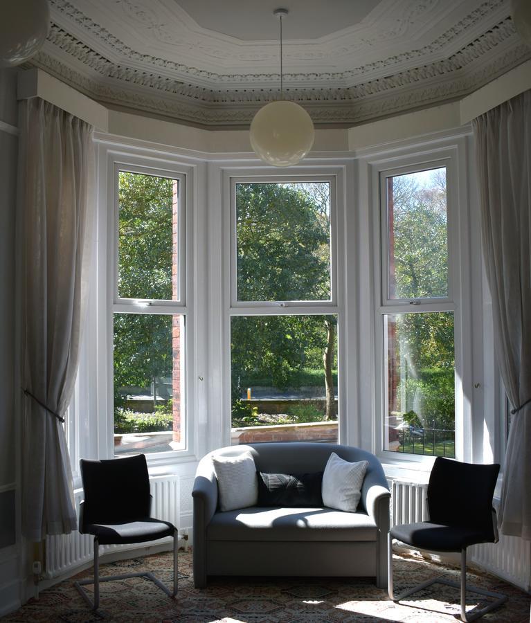 Salfordian Hotel เซาท์พอร์ต ภายนอก รูปภาพ